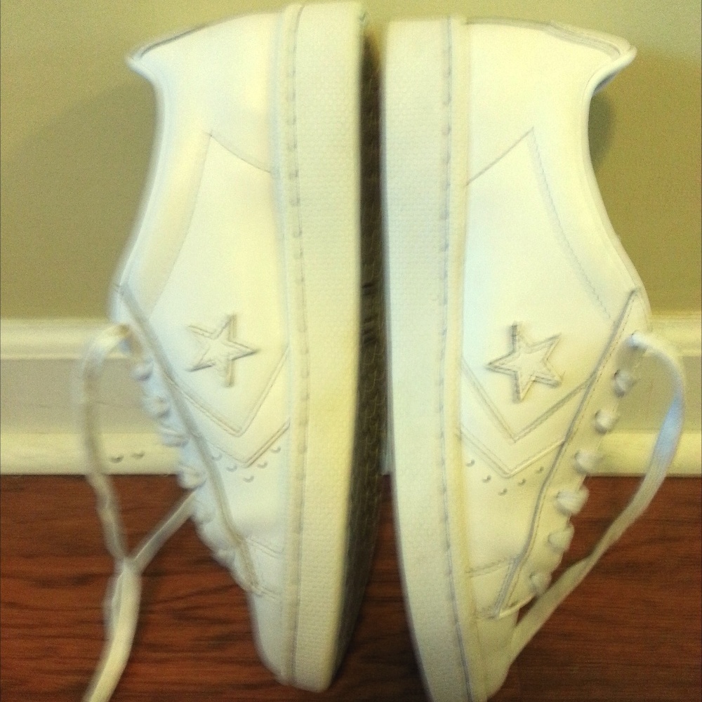 Converse All Star Size 9 white